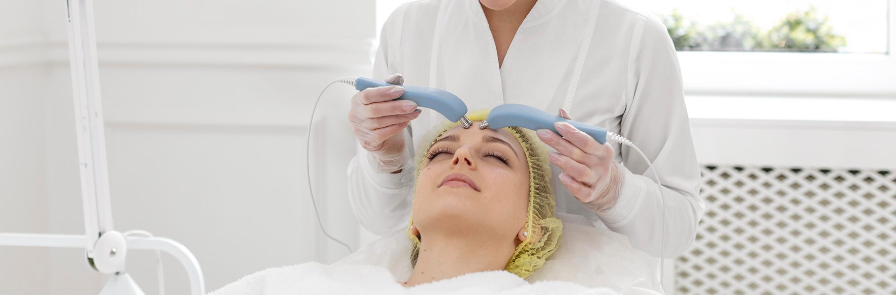 What is a HydraFacial? Benefits, Procedure & Results Explained