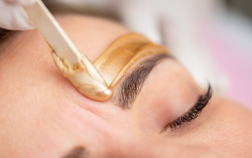 Eyebrow Waxing Lycon Precision
